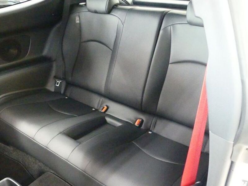 GR YARIS