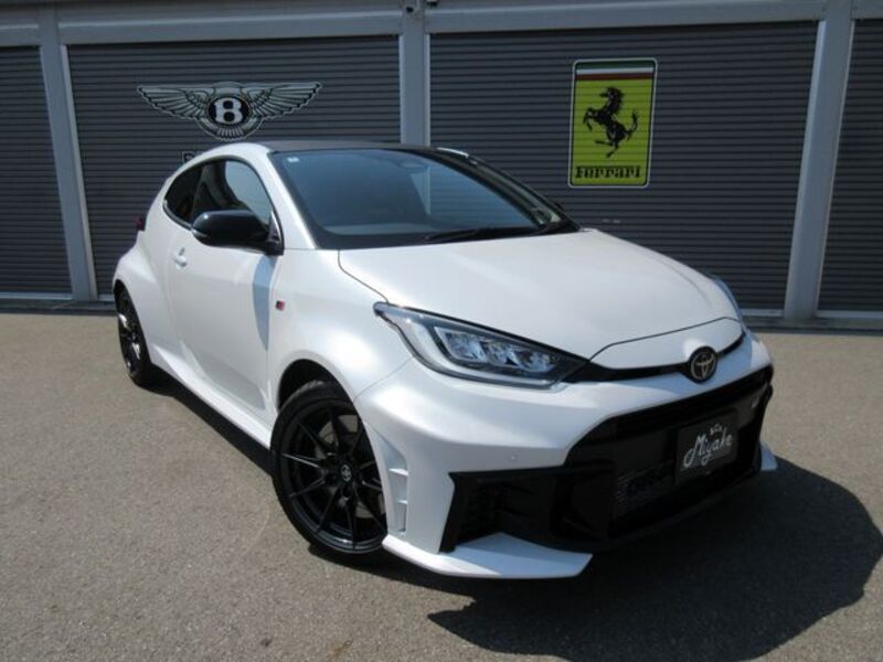 GR YARIS