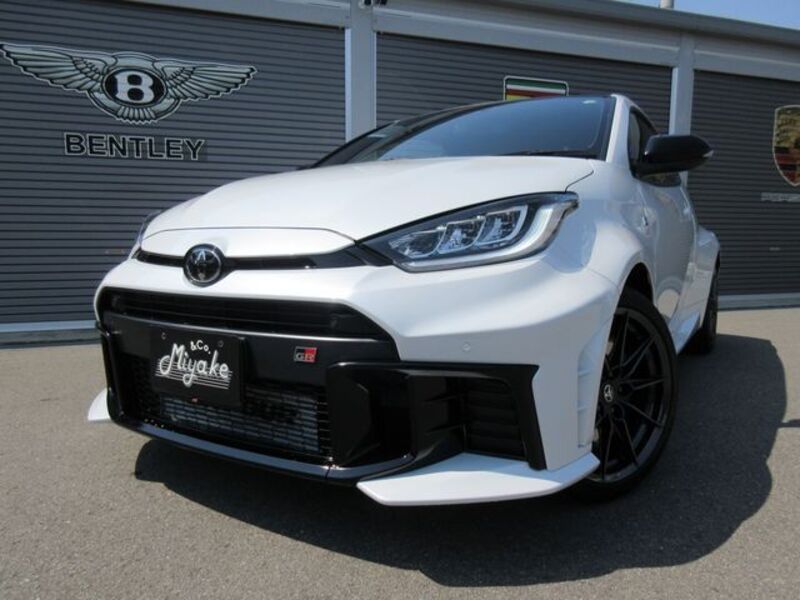 GR YARIS