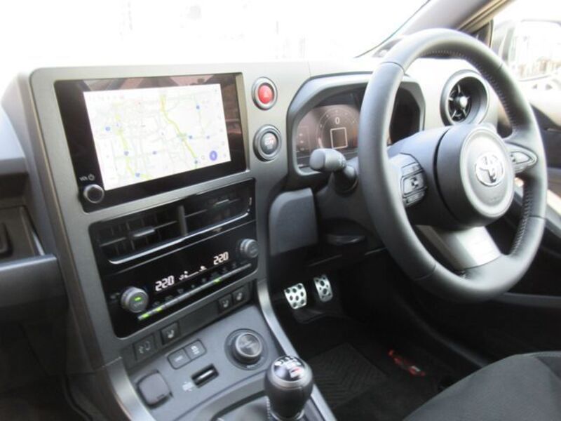 GR YARIS