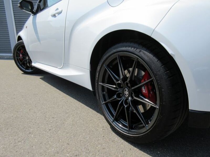 GR YARIS