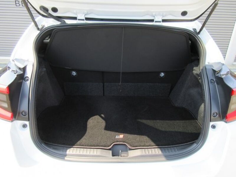 GR YARIS