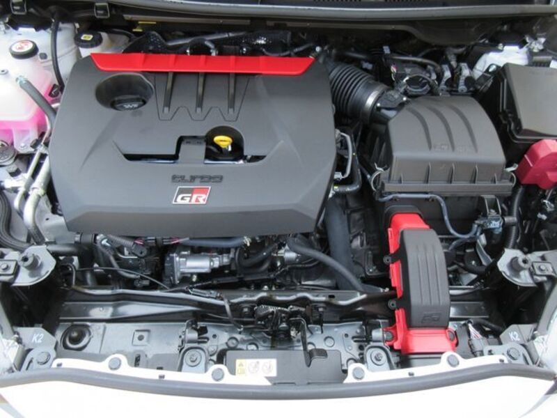 GR YARIS