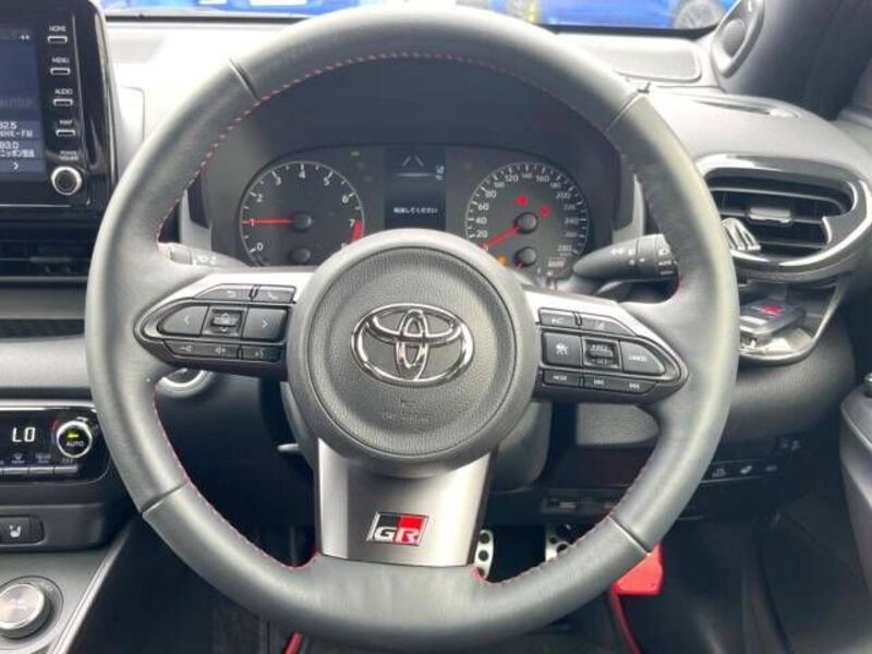 GR YARIS