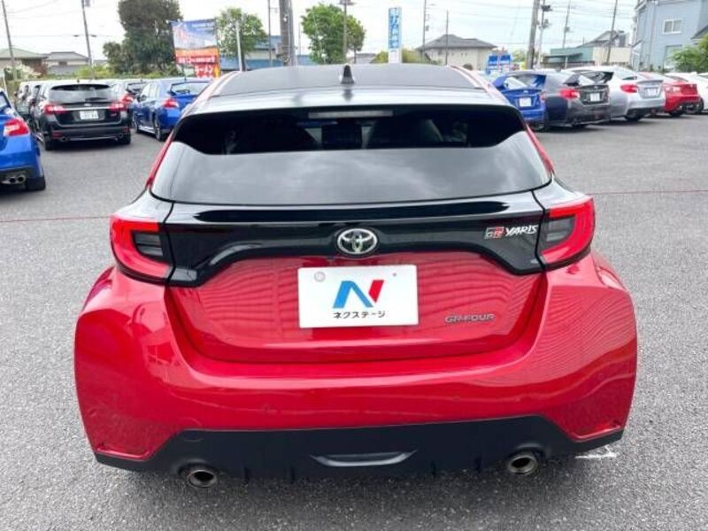 GR YARIS