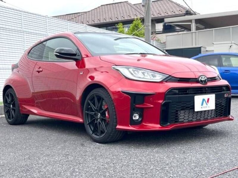 GR YARIS
