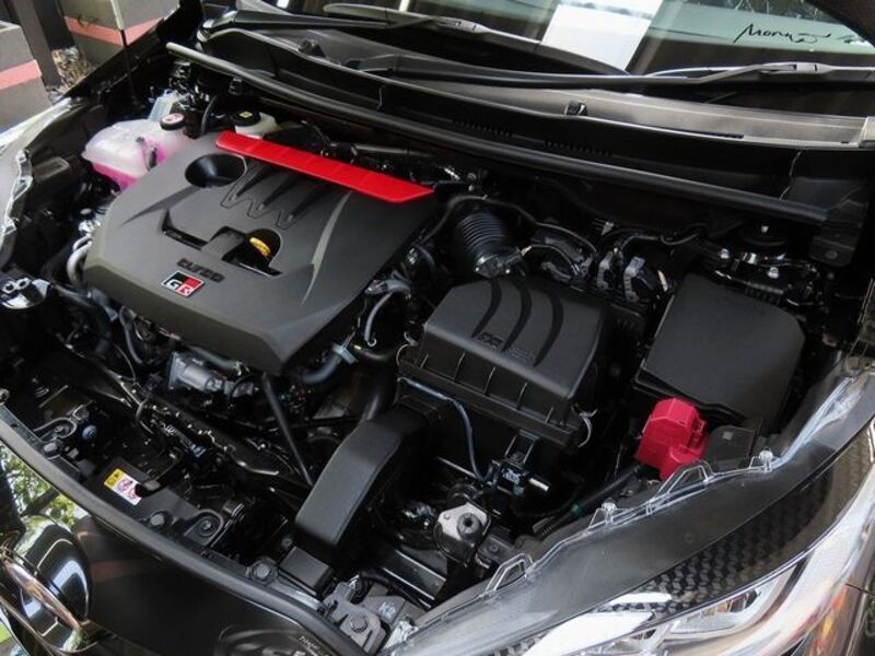 GR YARIS