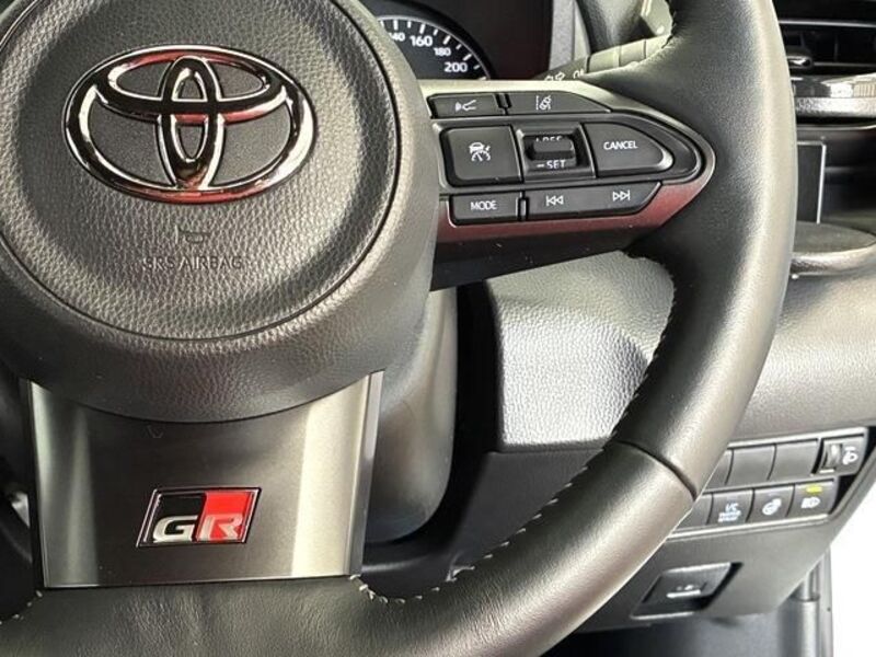 GR YARIS