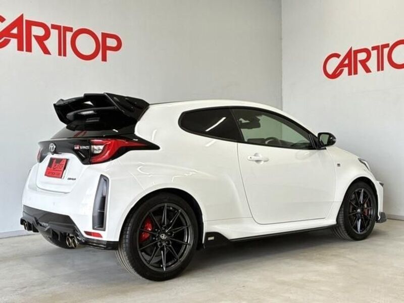 GR YARIS