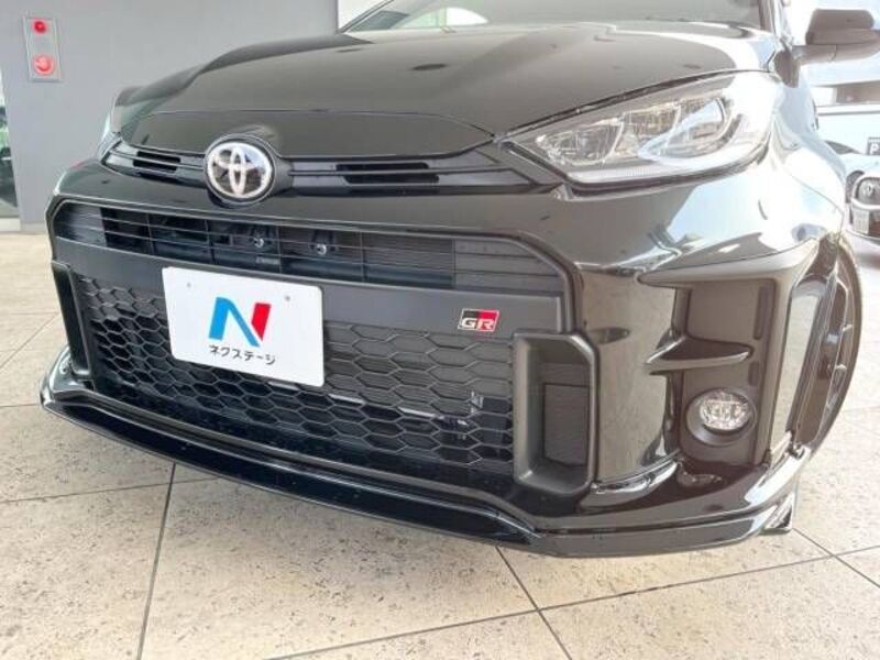 GR YARIS