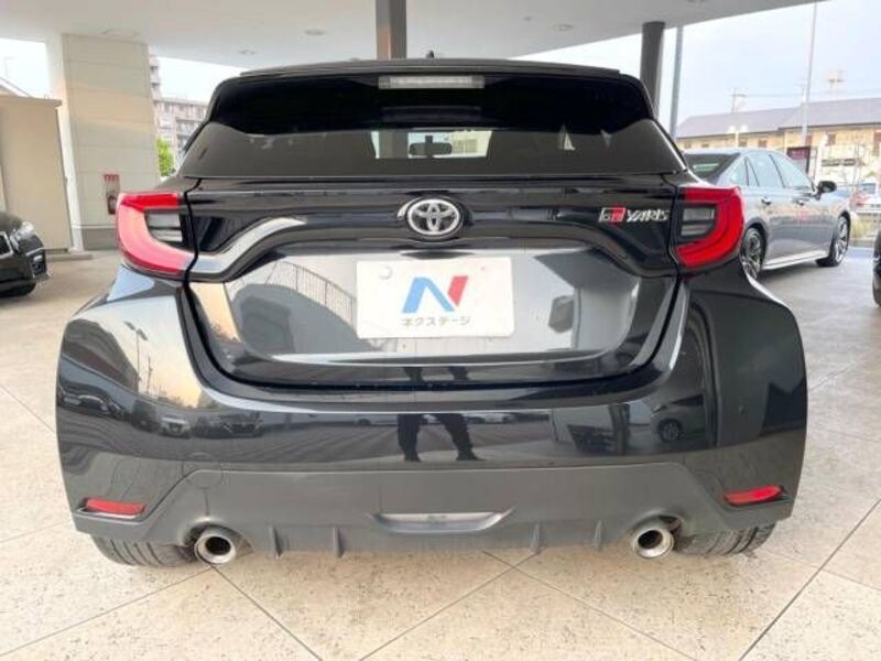 GR YARIS