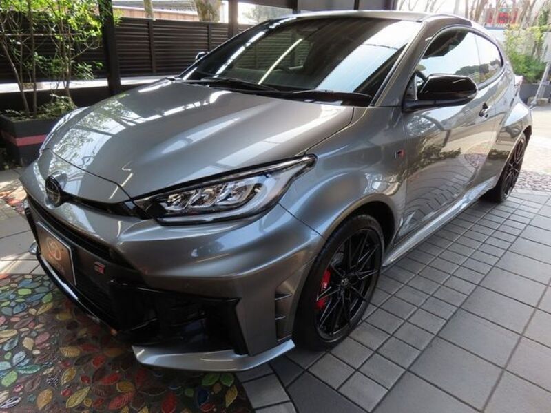GR YARIS