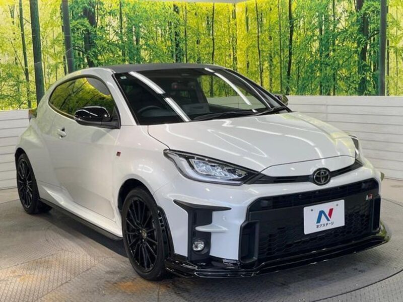 GR YARIS