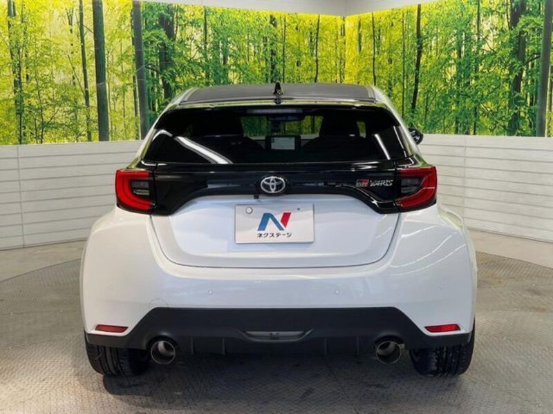 GR YARIS