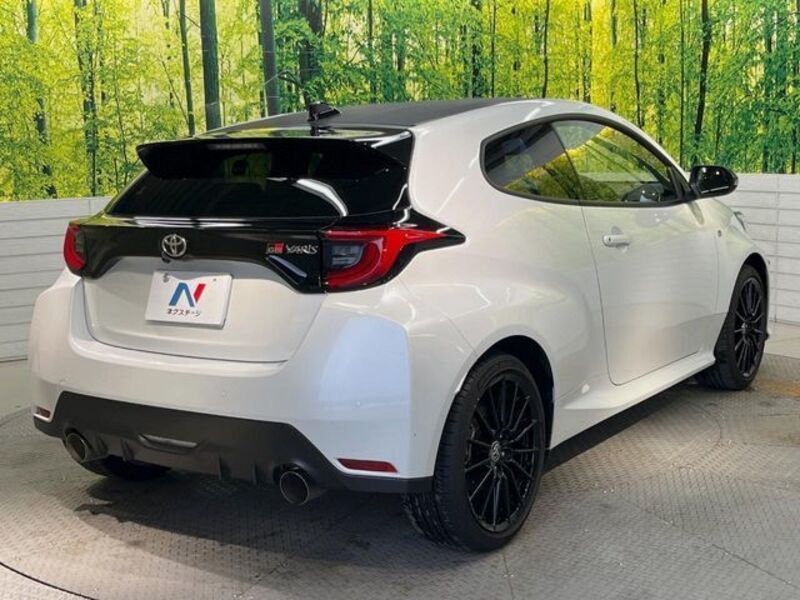 GR YARIS