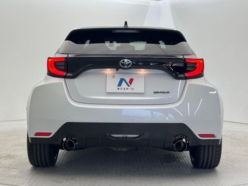 GR YARIS
