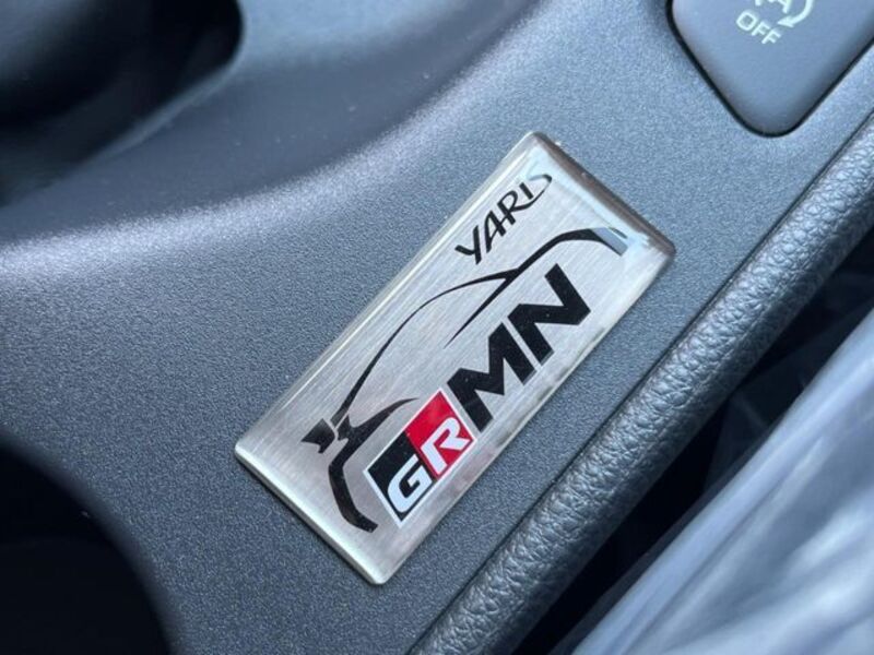 GR YARIS