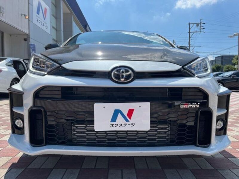 GR YARIS