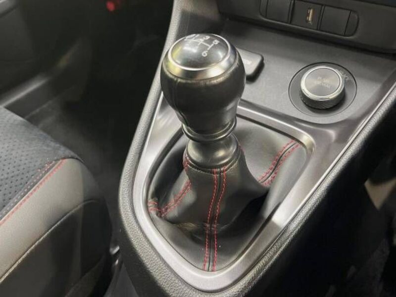 GR YARIS
