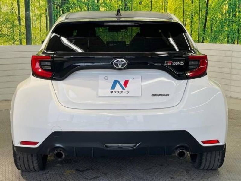 GR YARIS