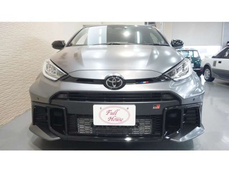 GR YARIS