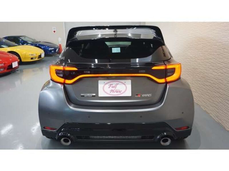 GR YARIS