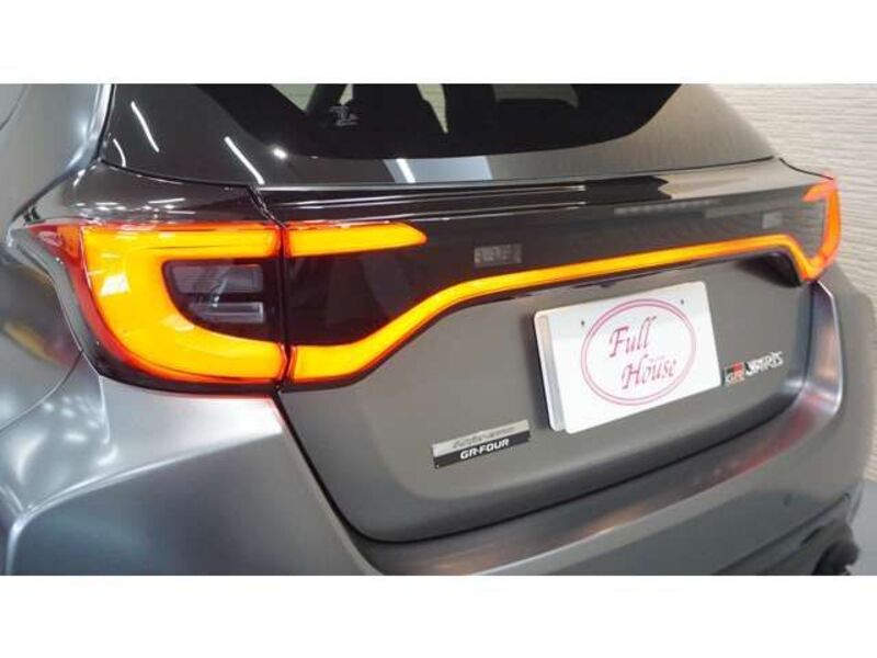 GR YARIS
