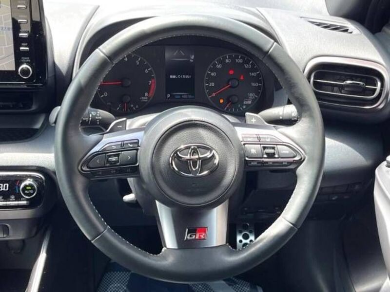 GR YARIS