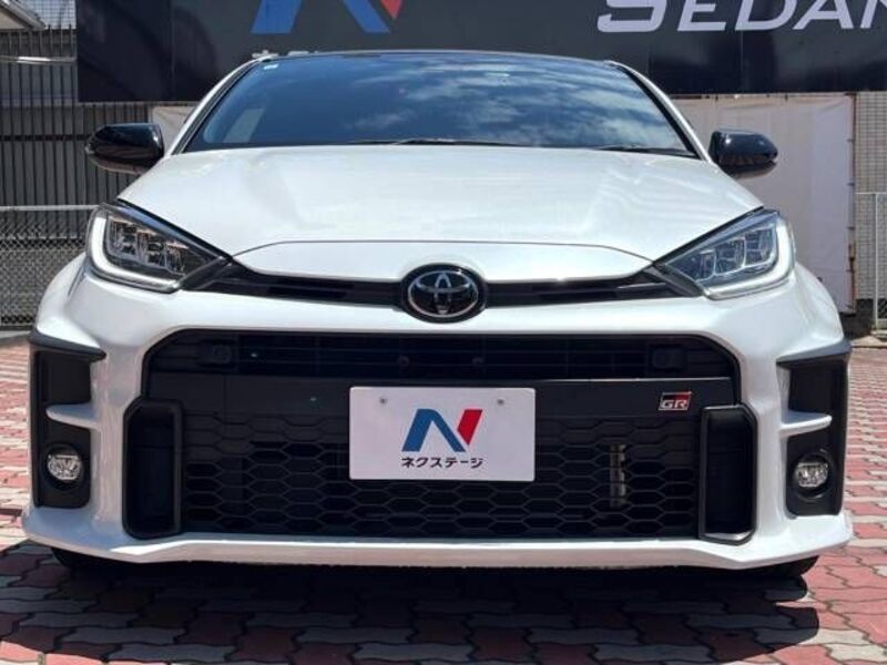 GR YARIS