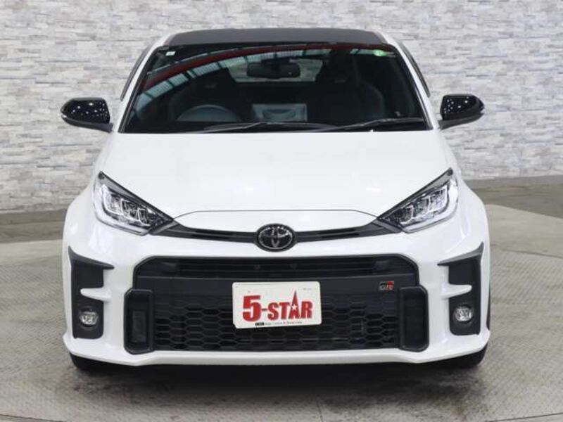 GR YARIS