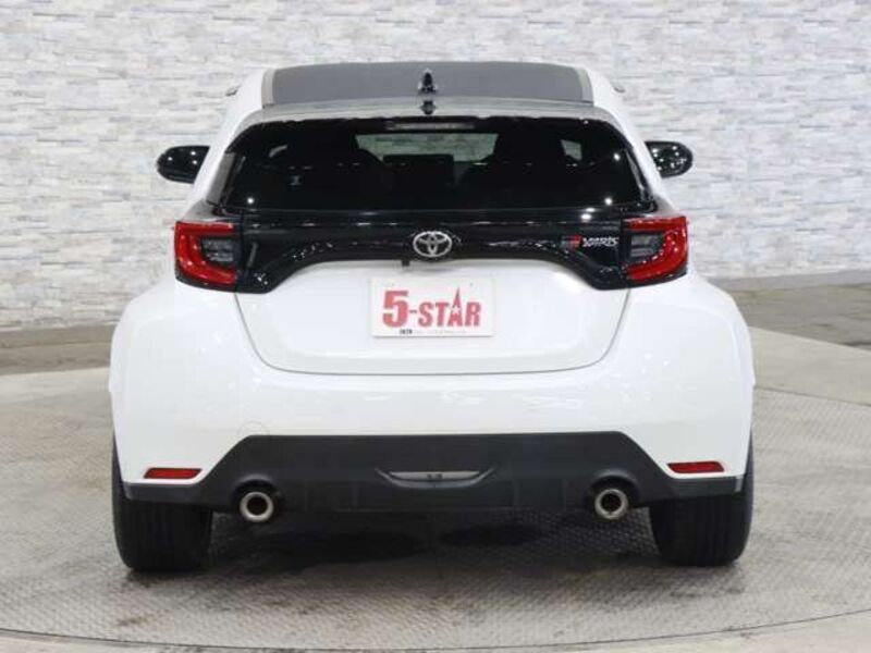 GR YARIS