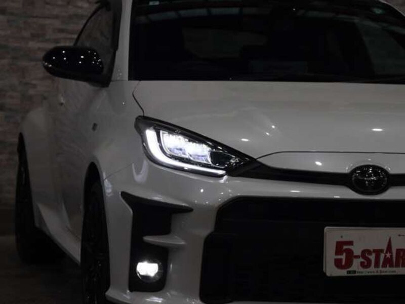 GR YARIS