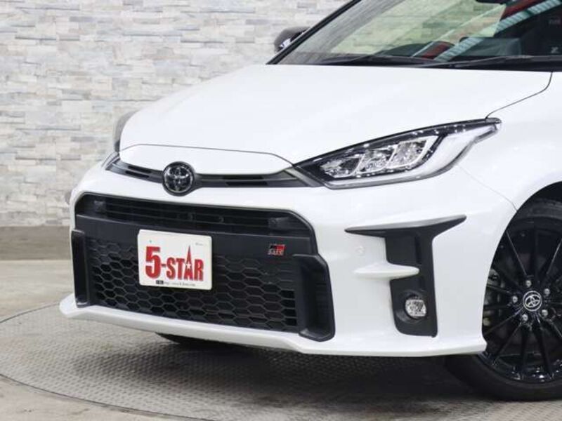 GR YARIS