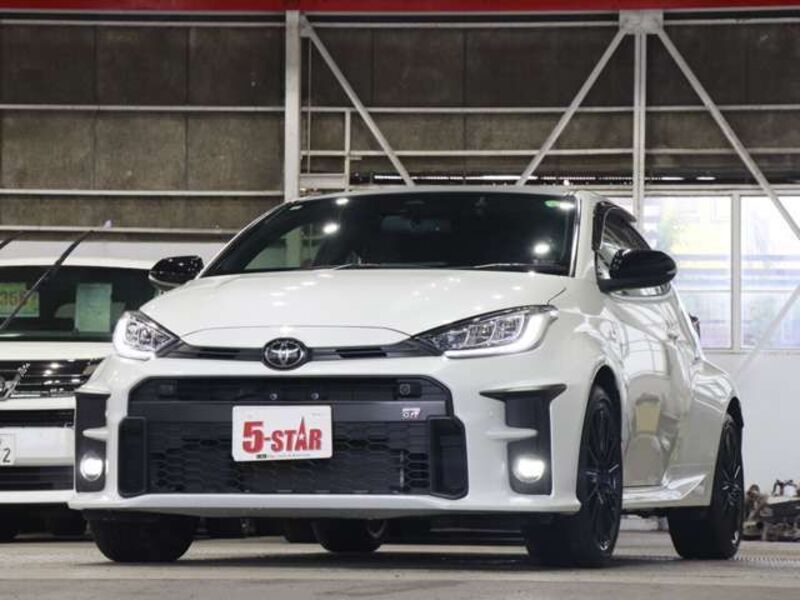 GR YARIS