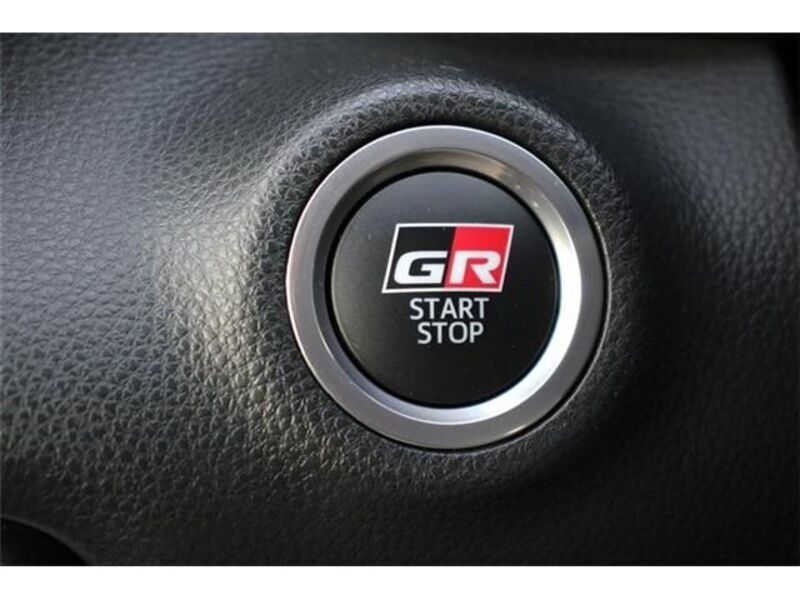 GR YARIS