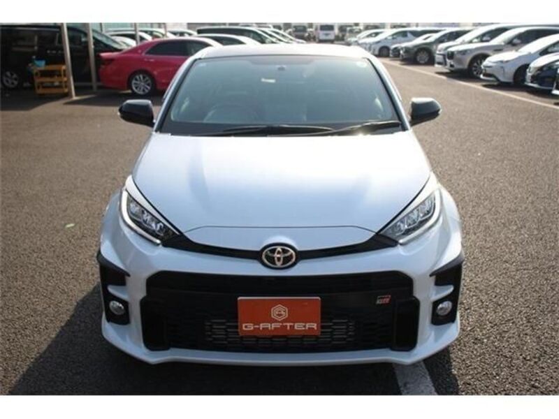 GR YARIS