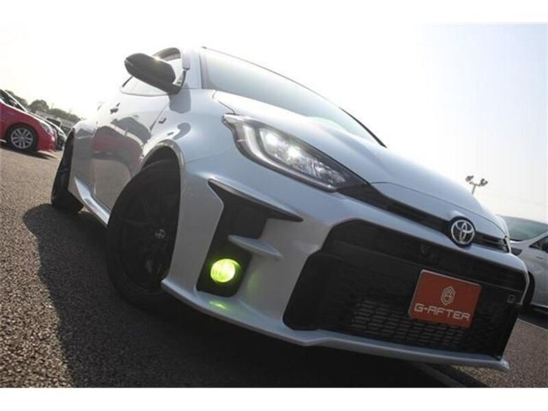 GR YARIS