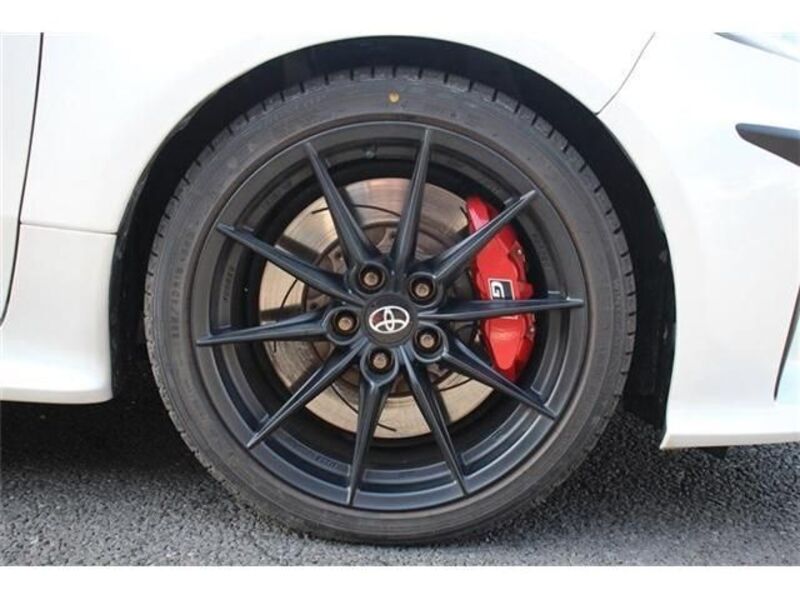 GR YARIS