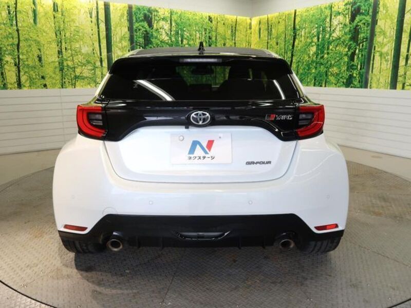 GR YARIS