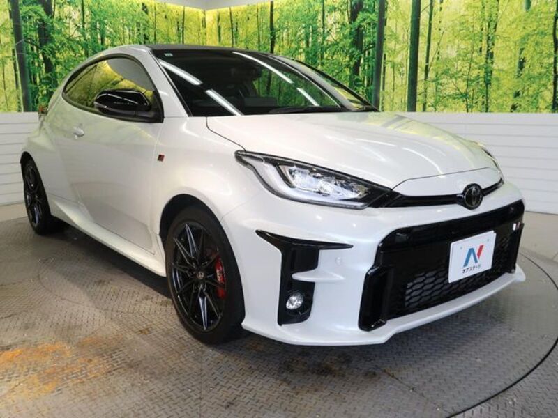 GR YARIS