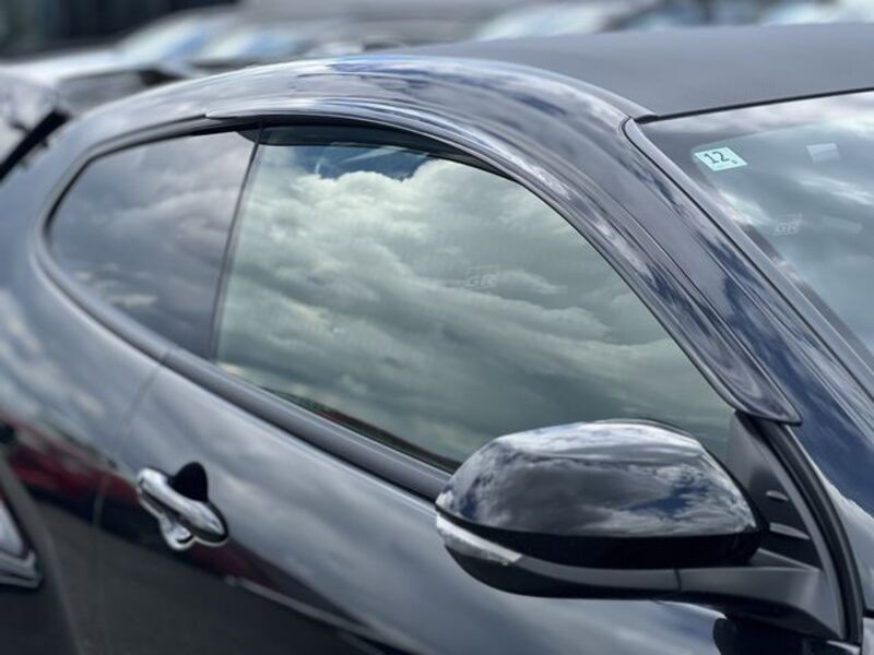 GR YARIS