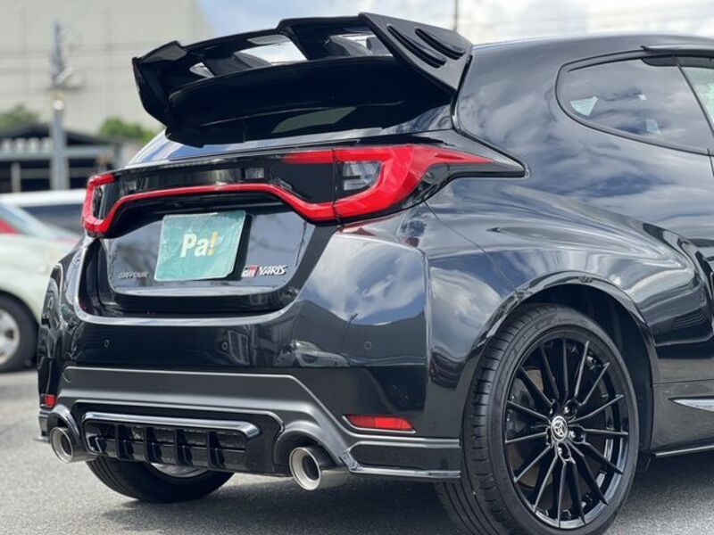 GR YARIS