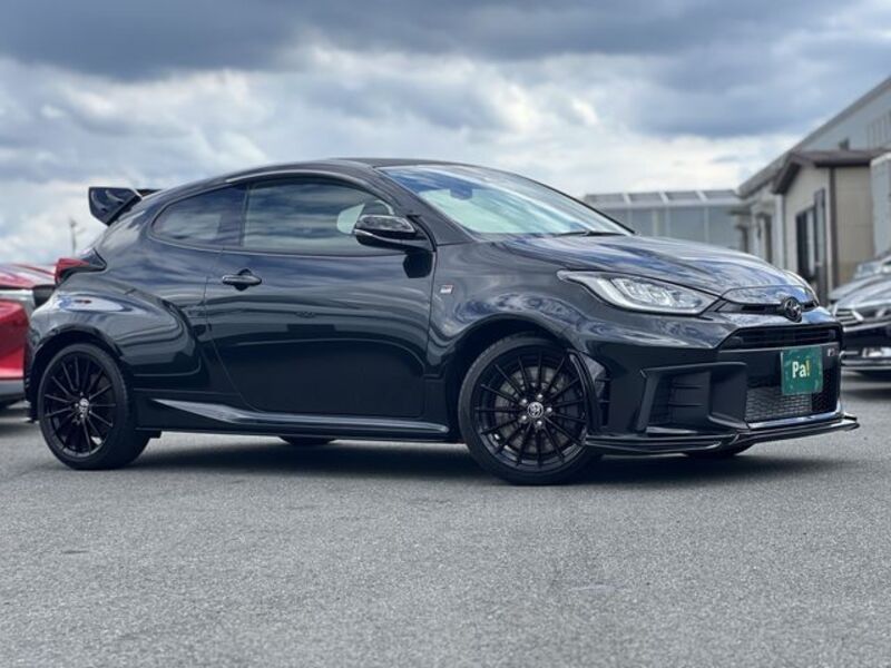 GR YARIS