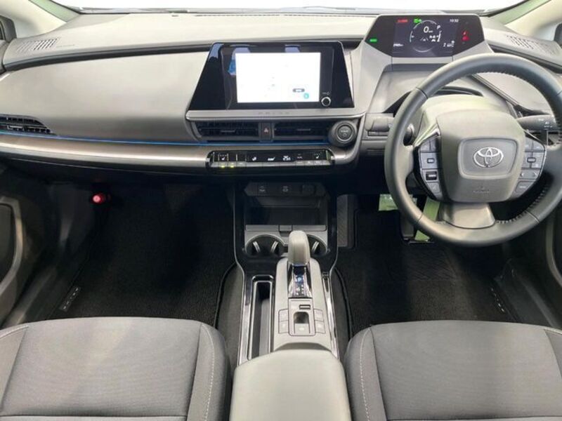 PRIUS PHV