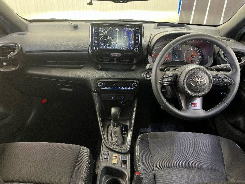 GR YARIS