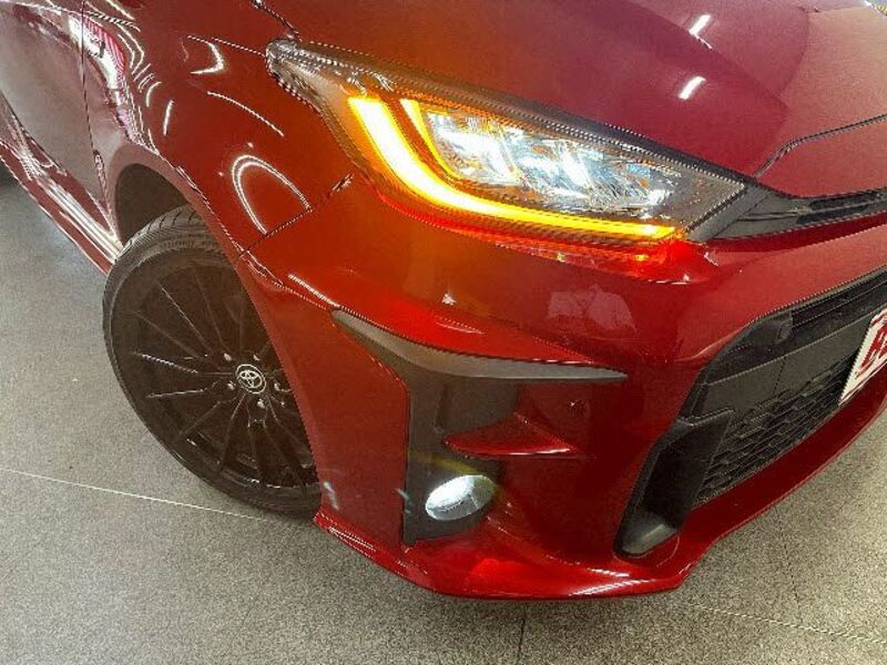 GR YARIS