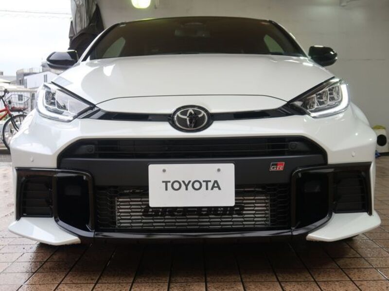 GR YARIS