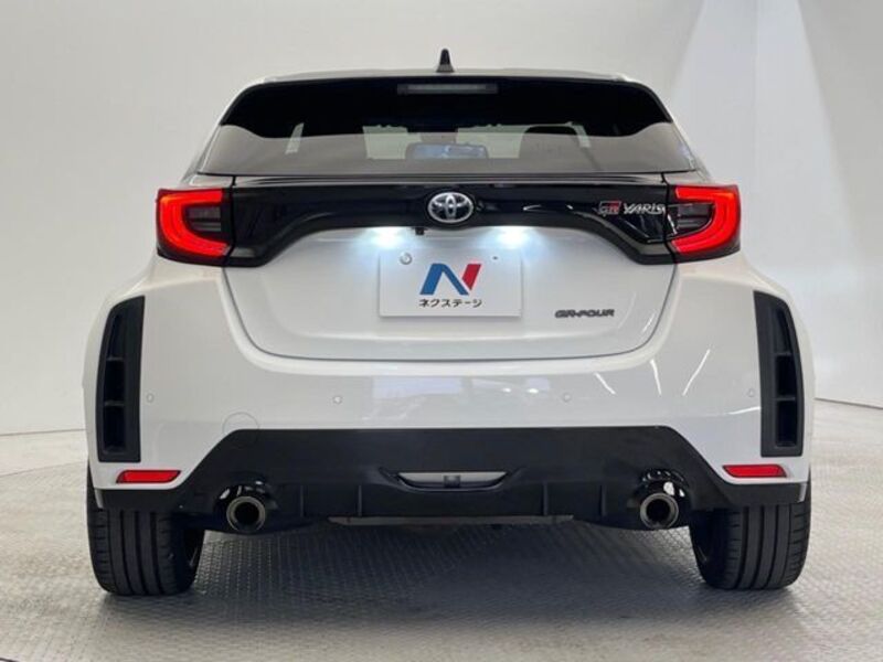 GR YARIS