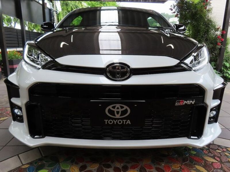 GR YARIS