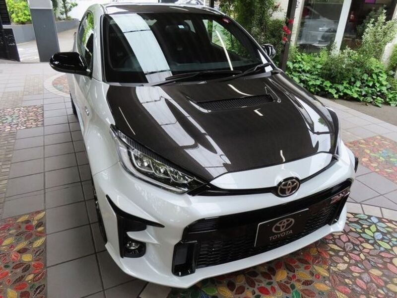 GR YARIS